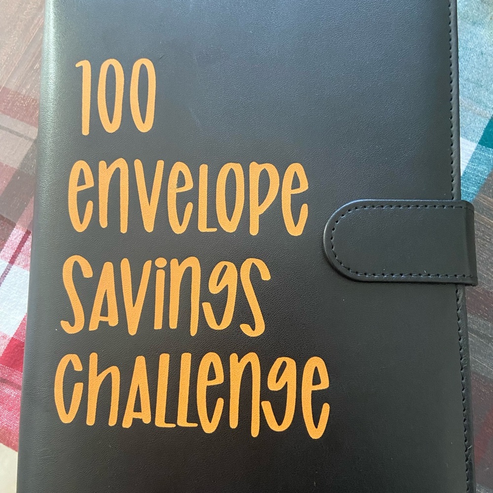 100 envelope savings challenge book